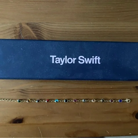 Eras tour bracelet - Picture 1 of 2